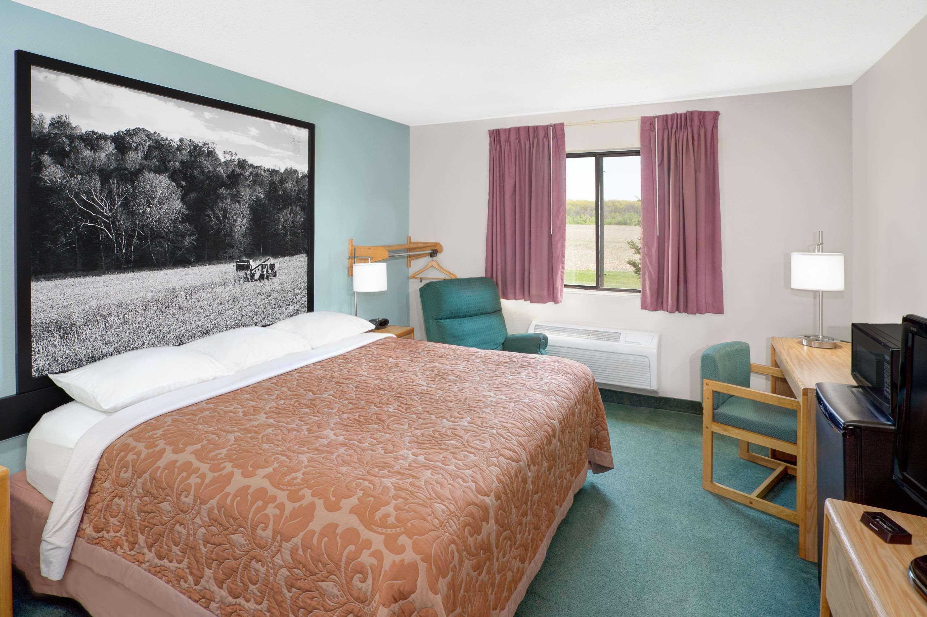 Super 8 By Wyndham Gas City Marion Area Esterno foto